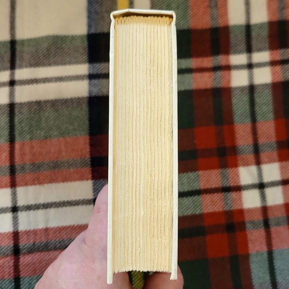 Heinlein 2-BOOK BUNDLE: Stranger In A Strange Land + A Heinlein Trio, hardcovers - Picture 11 of 14